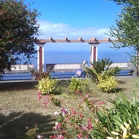 Sao Jorge Village Bed & Breakfast