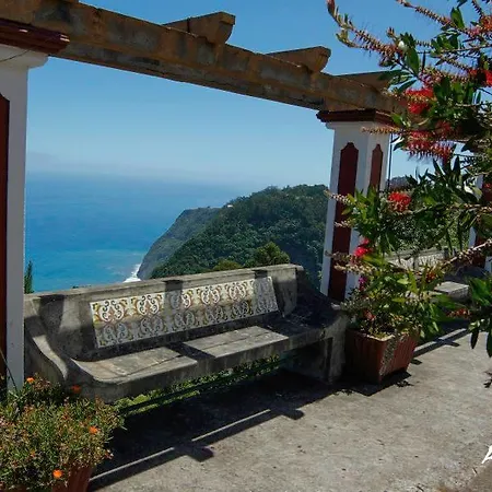 Bed & Breakfast Sao Jorge Village